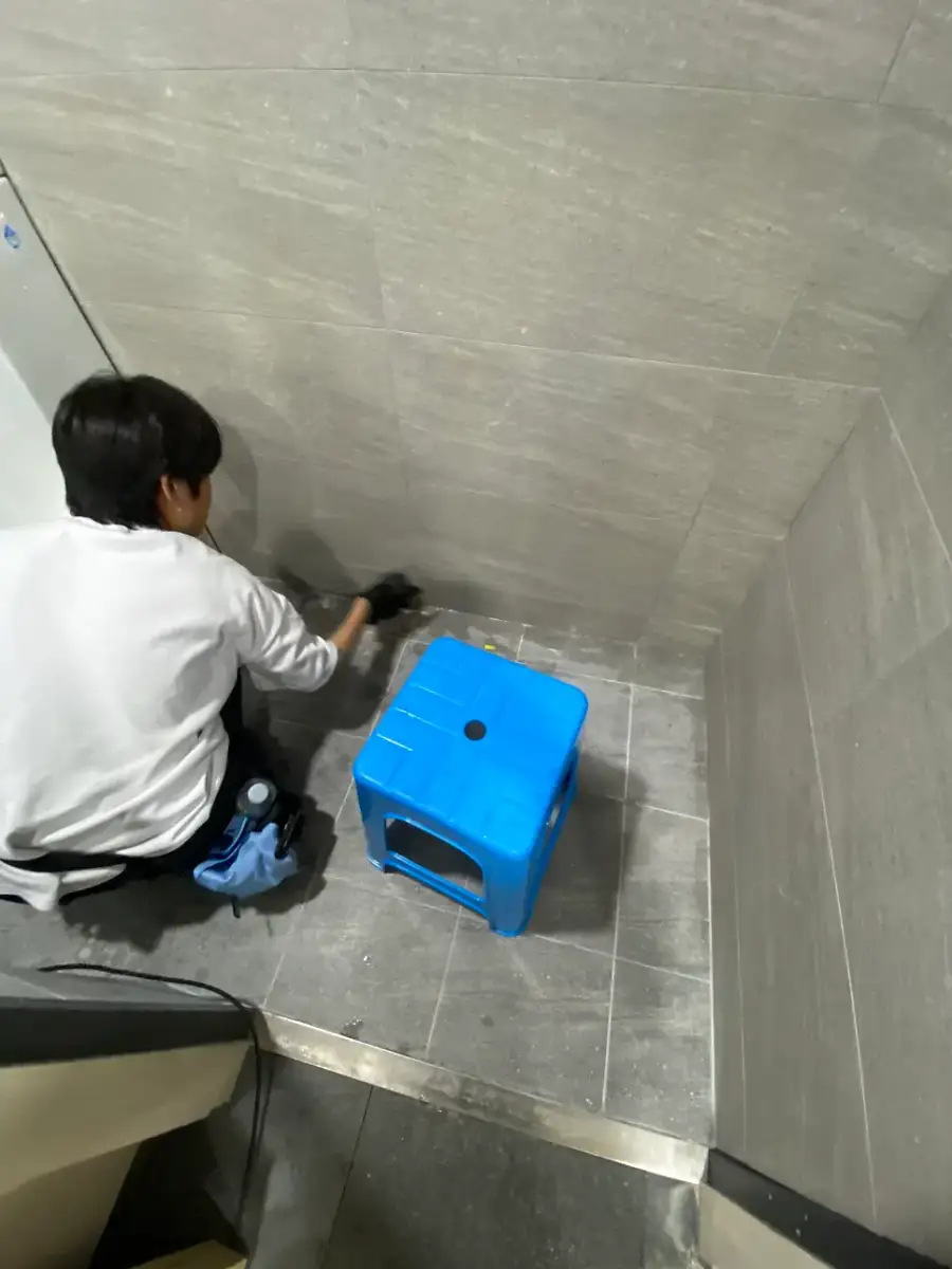 상가 · 매장 인테리어 청소 현장 사진